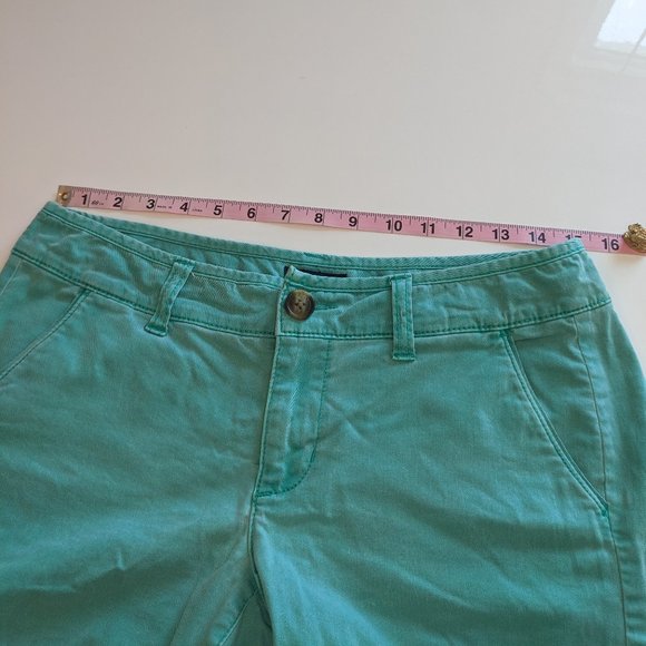 American Eagle Low Rise Midi Chino Shorts in Blue Green Turquoise Teal - Picture 4 of 7